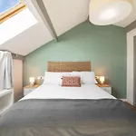 Beautifully Renovated 4 Bedroom + Kid's Dağ evi Sierra Nevada