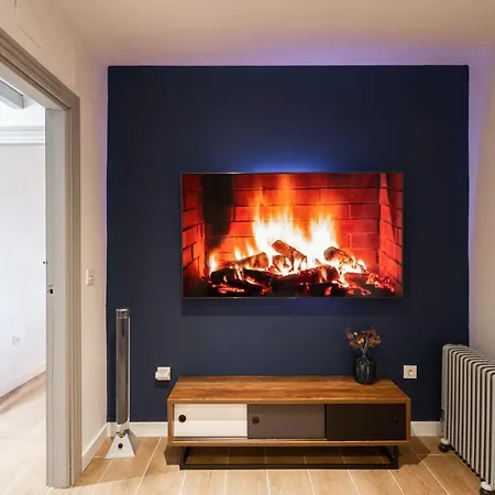 Chalet Beautifully Renovated 4 Bedroom + Kid's