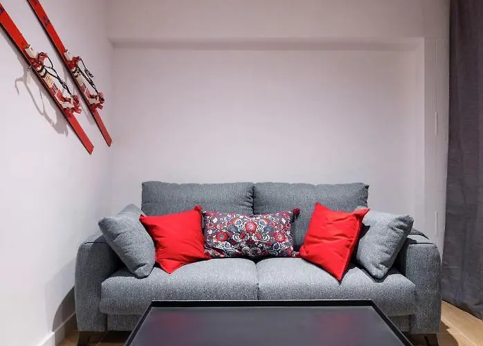 Beautifully Renovated 4 Bedroom + Kid's سْييرا نيفادا