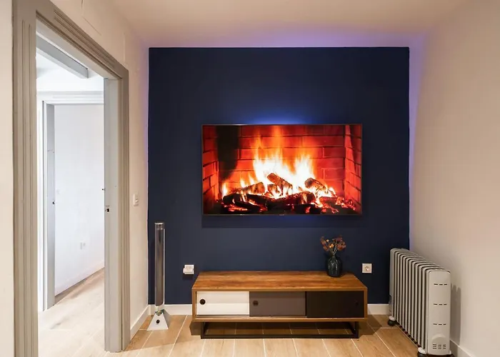 Chalet Beautifully Renovated 4 Bedroom + Kid's